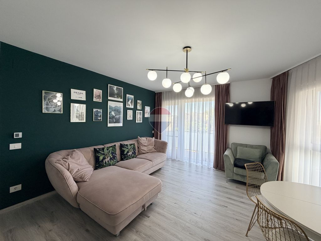 Apartament cu 3 camere de închiriat în zona Lotus Retai...