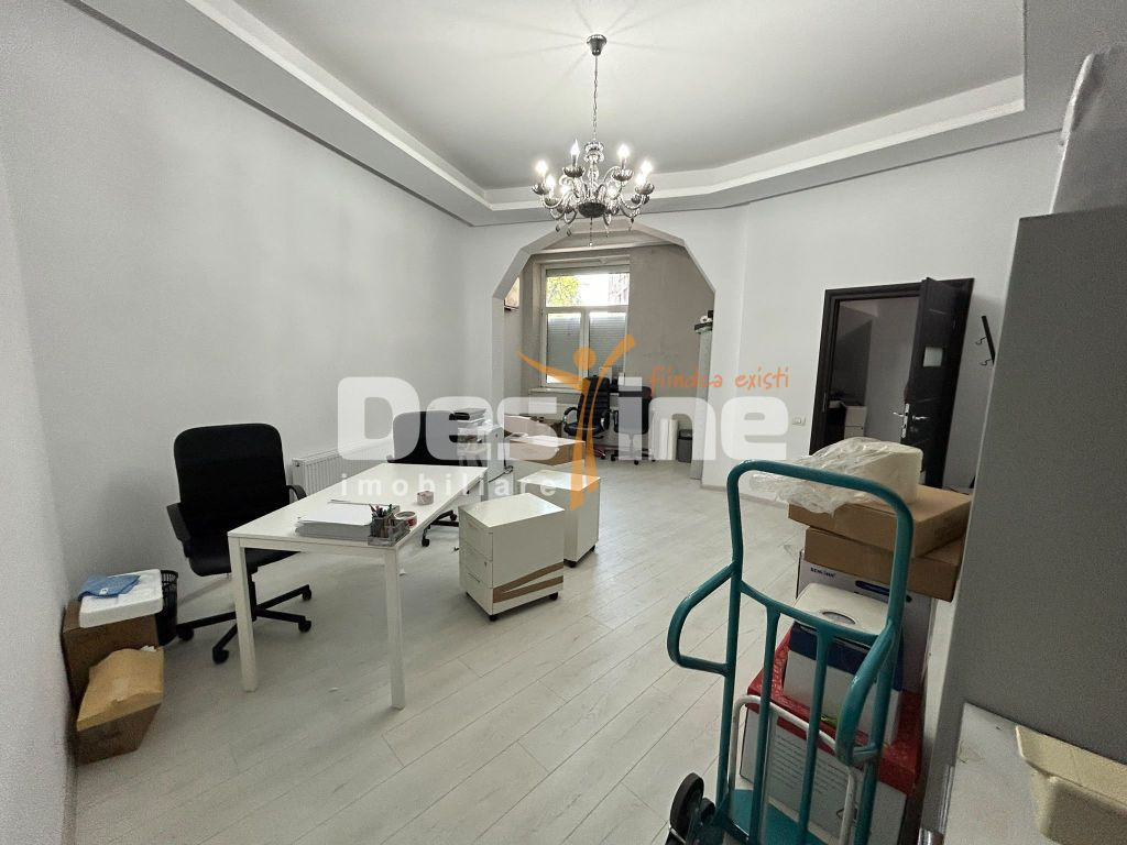 Apartament 4 camere | Birou | Mântuleasa – Universitate
