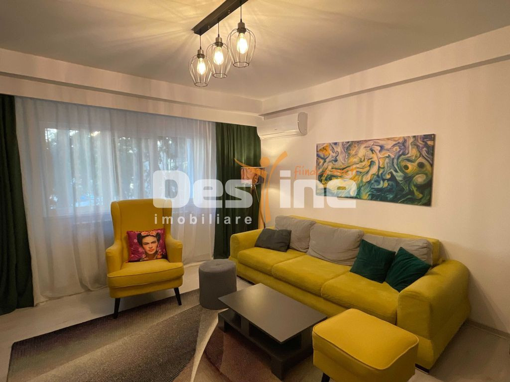 13 Septembrie | 3 camere | 74mp | et 1 | parcare | 650 euro