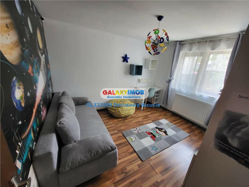 Casa, Str. Rachitei , 4 dormitoare si 1 living, 700 euro