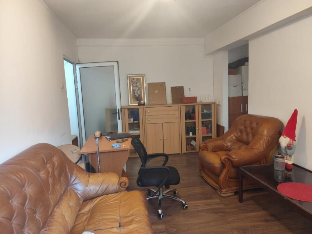 Apartament 2 camere parter S.C. 52.95 mp Bloc Caramida !