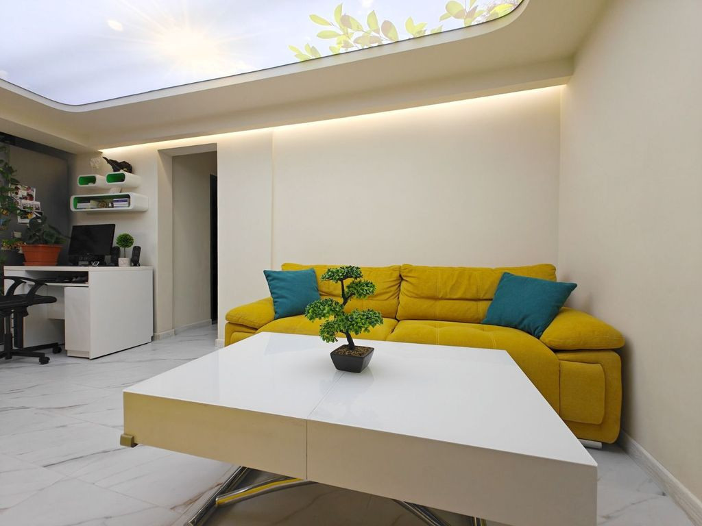 Apartament Superb 3 camere PLopeni 52.86 mp!