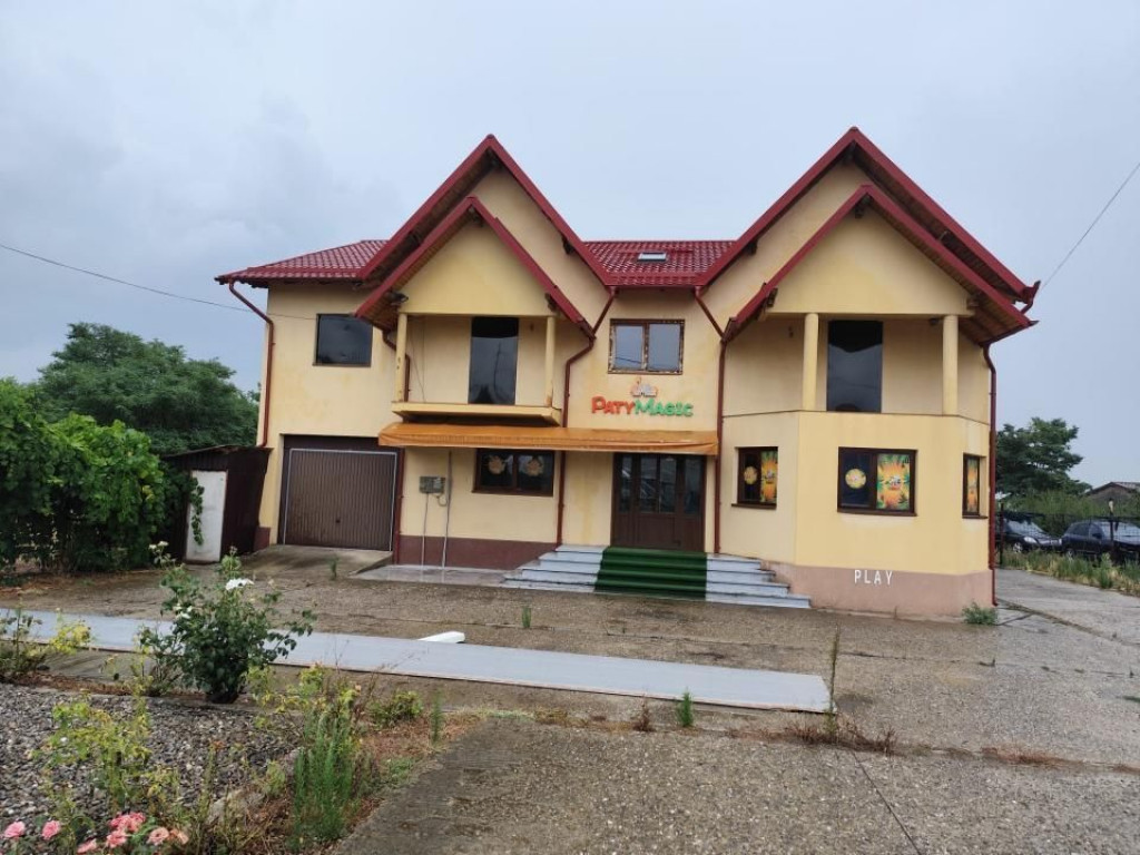 Spatiu comercial Baicoi