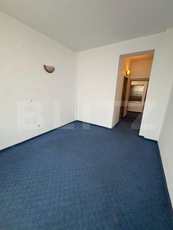 Spațiu comercial, 20 mp, utilități incluse, zona Ultracen