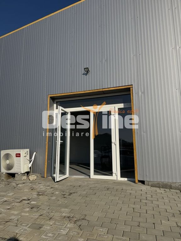 Spatiu comercial , birouri, Miroslava centru
