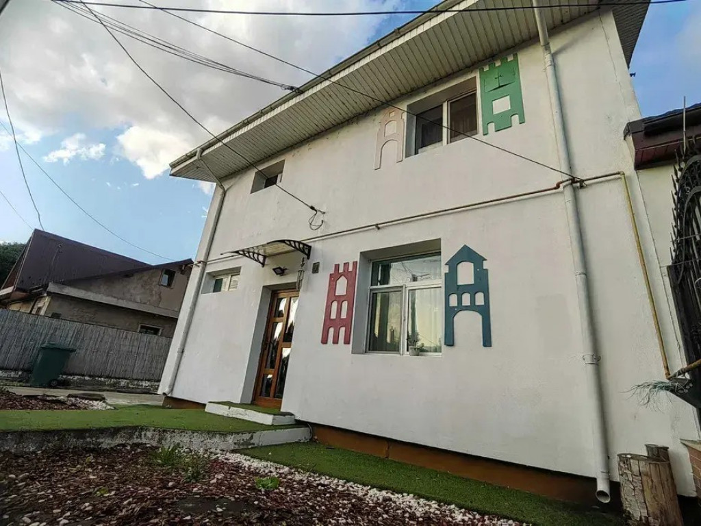 Vila P+1, zona centrala, Mioritei, Bacau