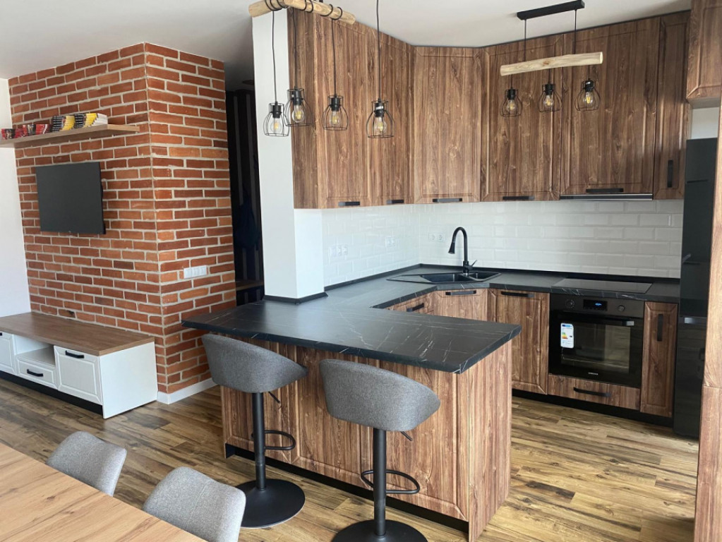 Apartament 3 camere, 68mp + 20mp terasa, bloc nou, centru Bo