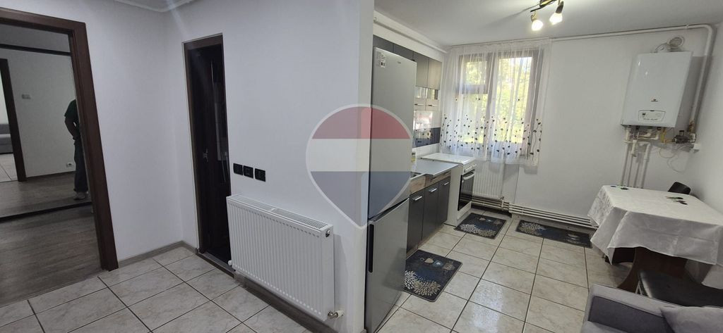 Garsonieră modernă de închiriat | Central Piatra-Neamț