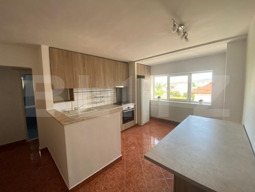 Apartament 2 camere, decomandat, finisat la cheie, Zona Iuli