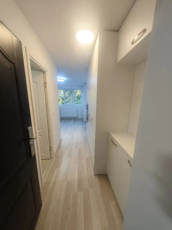 Garsoniera de închiriat