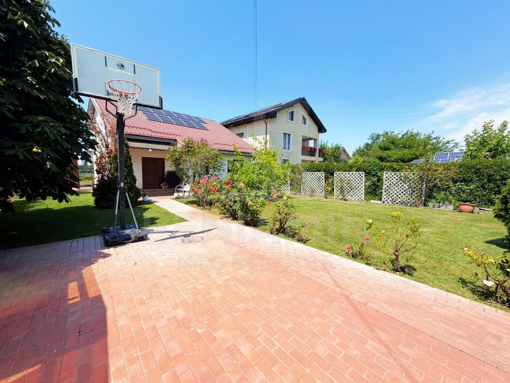 Casa Moderna-Mobilata-Utilata-185mp-CT-An 2010-Teren 1000...