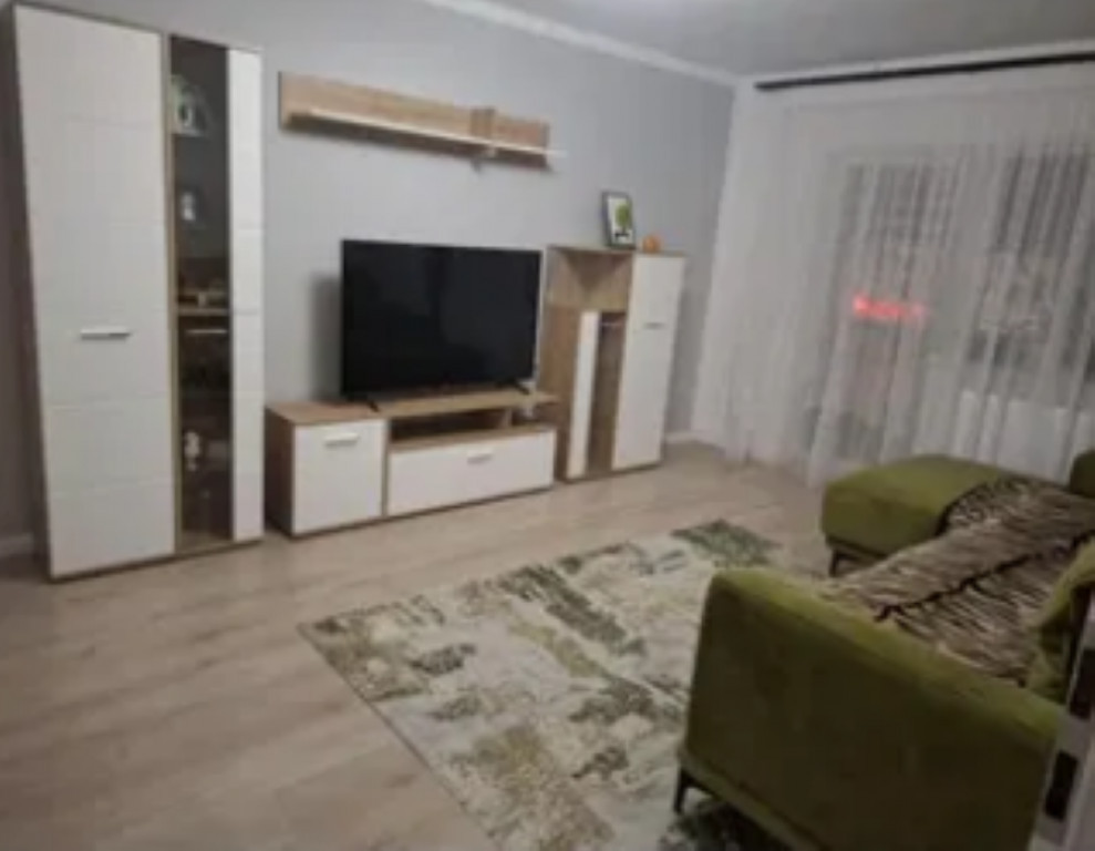 Apartament 3 camere | Decomandat | 2 Bai | Zona Calea Bucuresti
