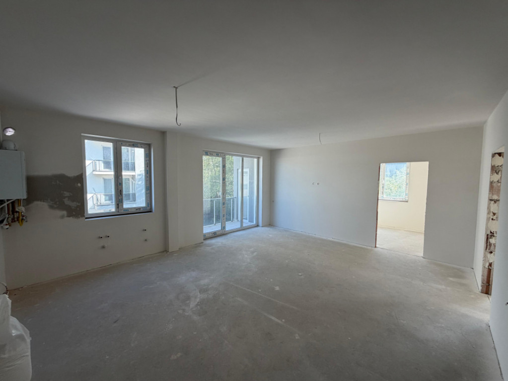 Apartament 3 camere, 64,5 mp, zona Vivo