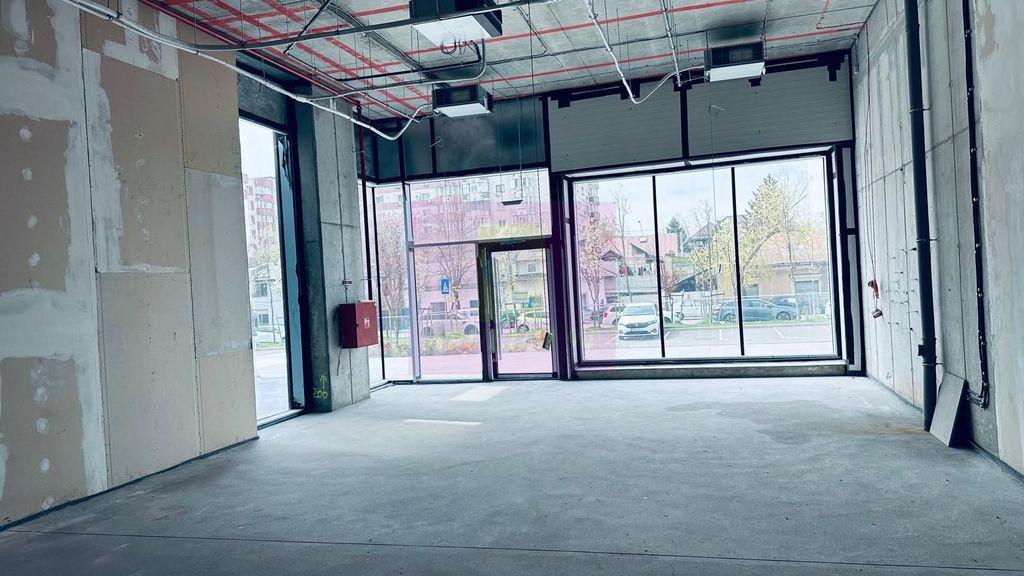 Spatiu comercial imobil nou Sebastian- Razoare.