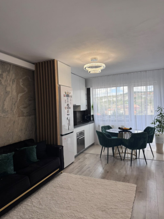 Apartament cu 3 camere 52 mp Zona Dambul Rotund, Cluj
