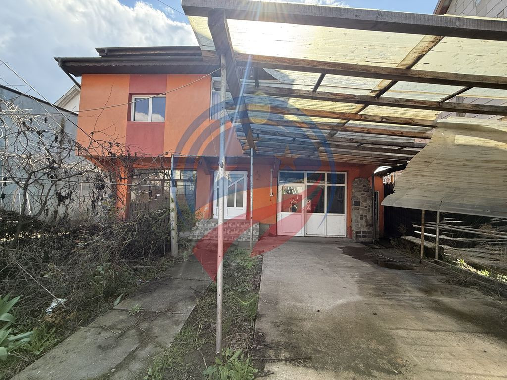 Casa si afacere de vanzare/service auto/vulcanizare/str R...