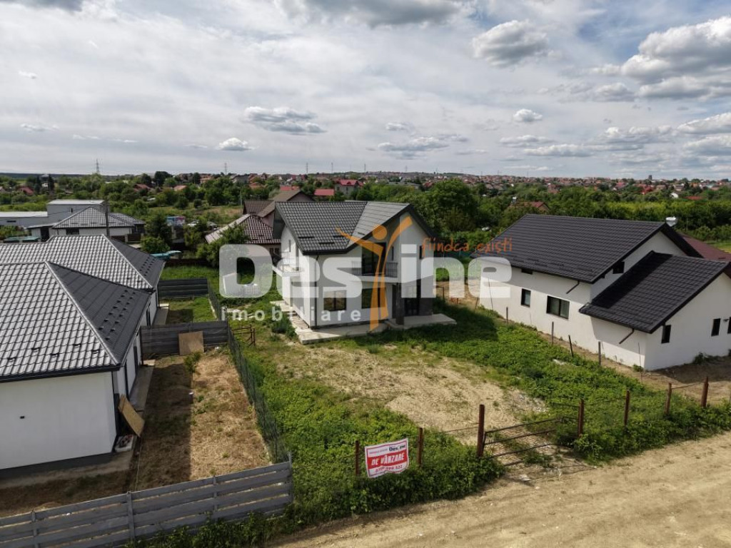 COMISION 0% Casă individuală 3 camere 2 bai 500mp teren...