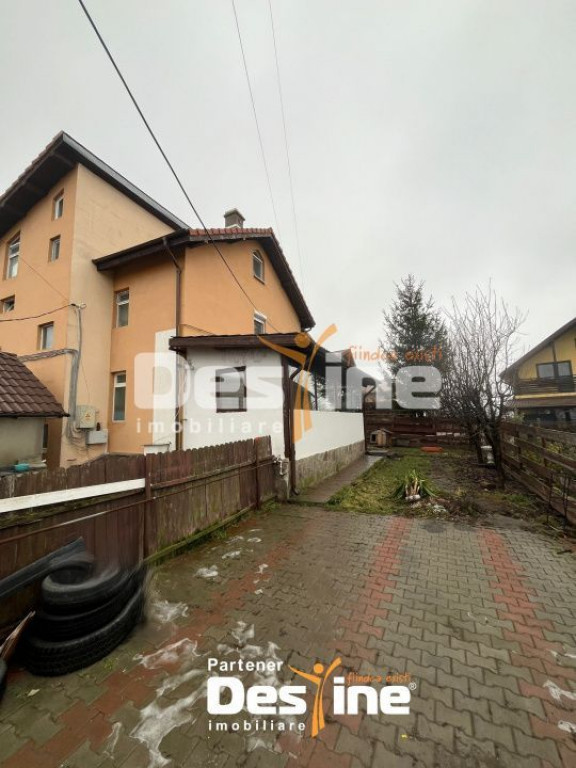 Apartament individual 4 camere 110 mp în Vilă + 167mp C...