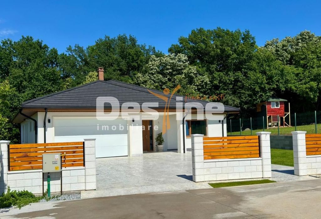 Bârnova - Teren Intravilan 974 Mp, utilitati, drum betonat