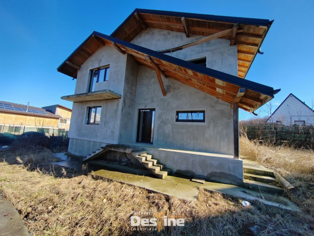 BÂRNOVA - Casă individuală P+M+POD, 145 mp + 789 mp teren