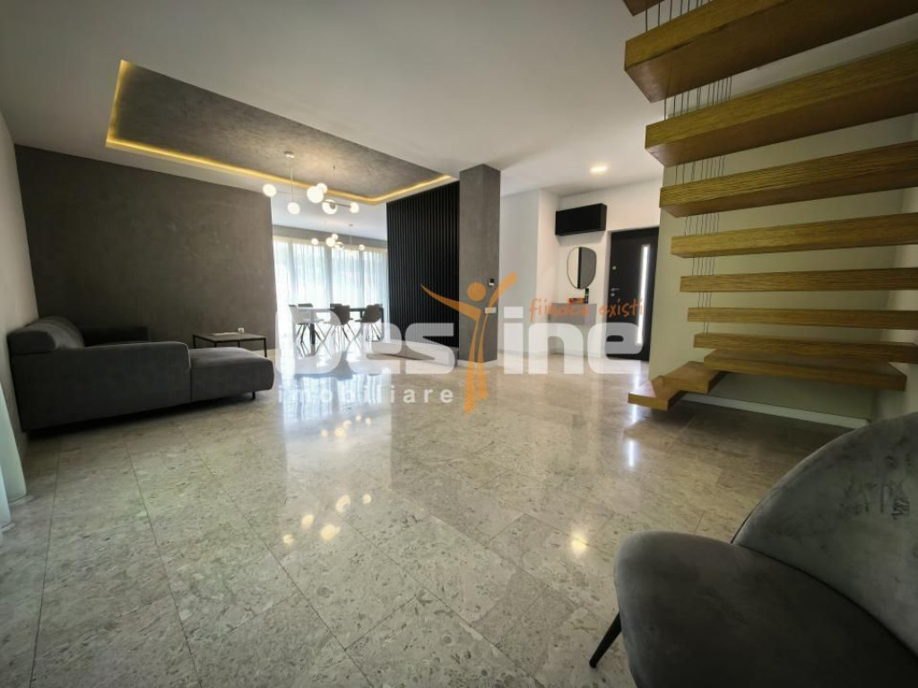 Apartament individual 4 camere 110 mp în Vilă + 167mp C...