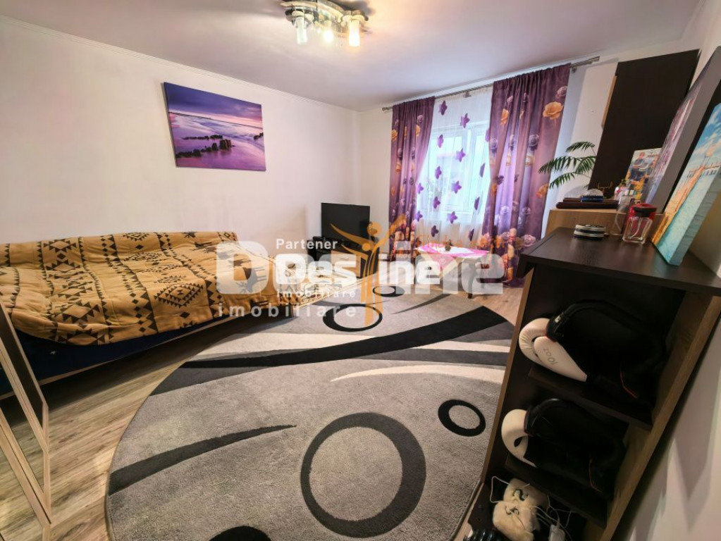 Apartament 2 camere 68 mp + 300mp curte, terasă și beci...