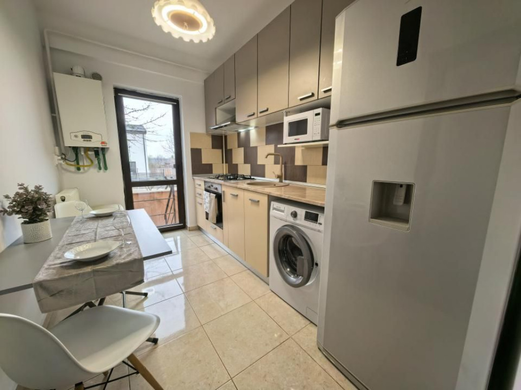Apartament 3 camere 66 mp mobilat, cu balcon, gradina și...