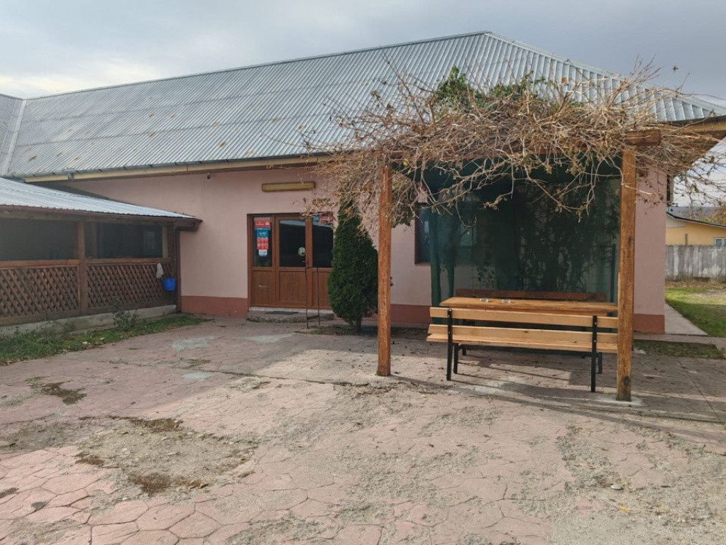 Spatiu comercial Sat Otetoaia, comuna Lunca Banului, Husi...