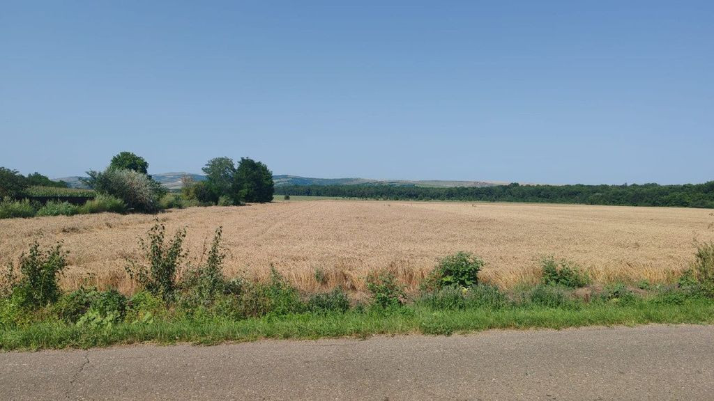 Teren extravilan Balteni, Vaslui, la limita intravilanului