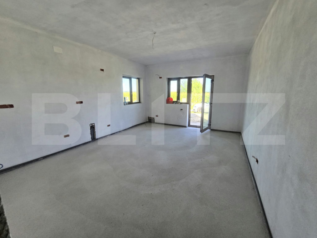 Casă solidă P+M, 180 mp utili, 2 fronturi stradale – ide