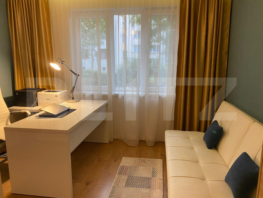 Apartament 4 camere, 120 mp, parcare, zona Plopilor