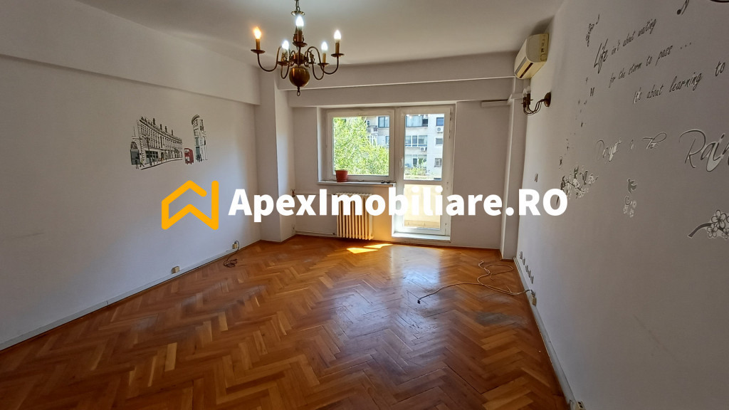 Apartament 4 camere de vanzare Unirii Parcare Privata / Gara