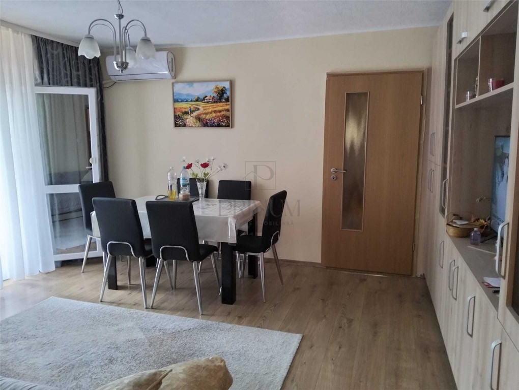 Dambovita - 2 Camere - Etaj 2 - Centrala proprie - Bloc izol