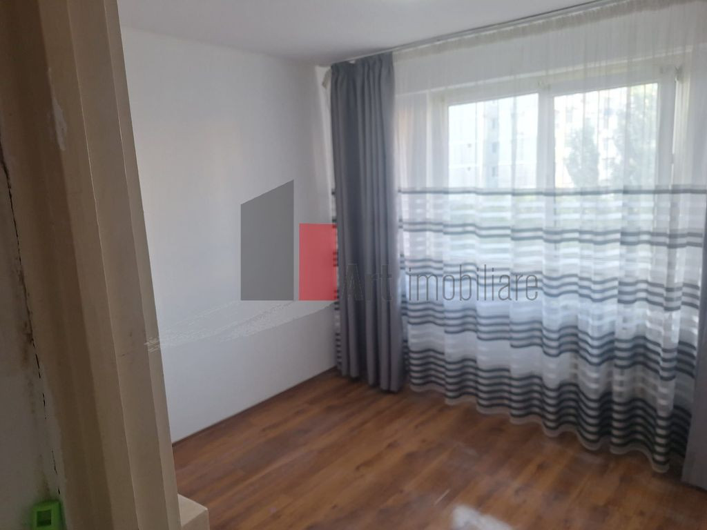 Vânzare apartament decomandat 2 camere - Metrou Lujerului
