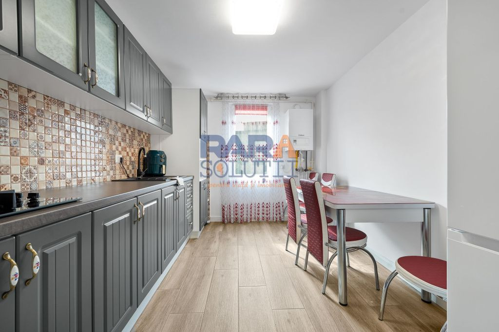 DE VÂNZARE | APARTAMENT 2 CAMERE – LUX | ZONA FAVORIT