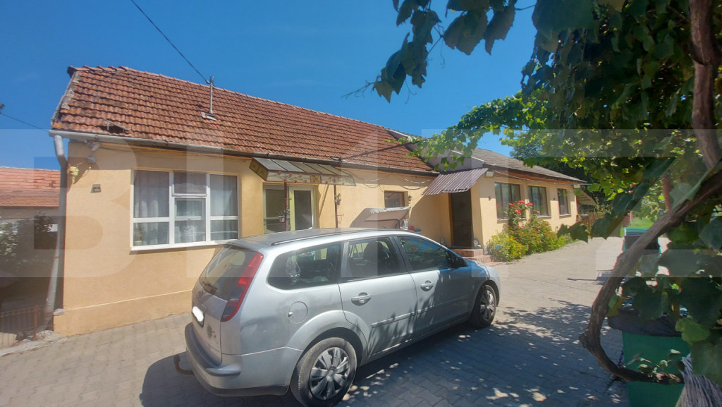 Casa buna cu 1.800 mp teren I Araci, lângă Vâlcele