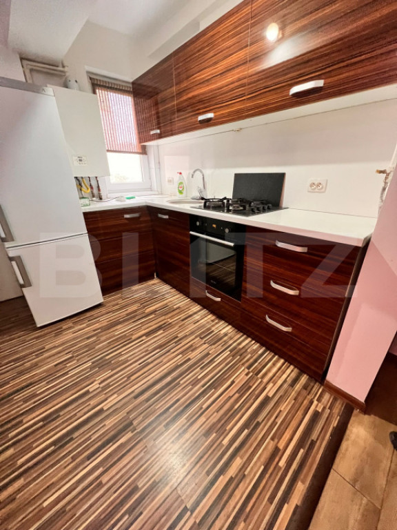 Apartament 3 camere de inchiriat, 56 mp, zona Centrala