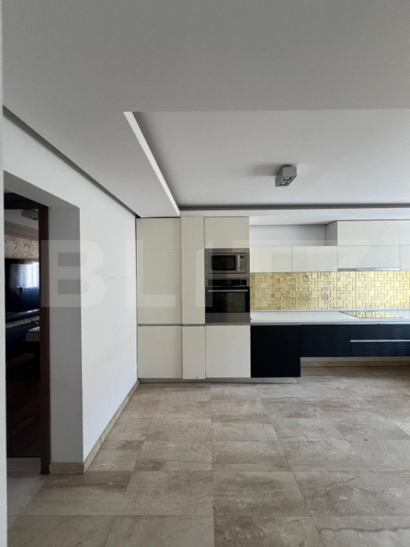 Proprietar - Vând apartament 3 camere decomandate cartierul Armatei