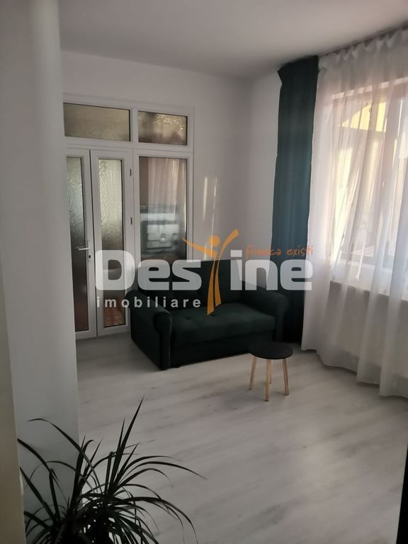Vila 6 camere metrou Grozavesti pentru birouri sau locuinta