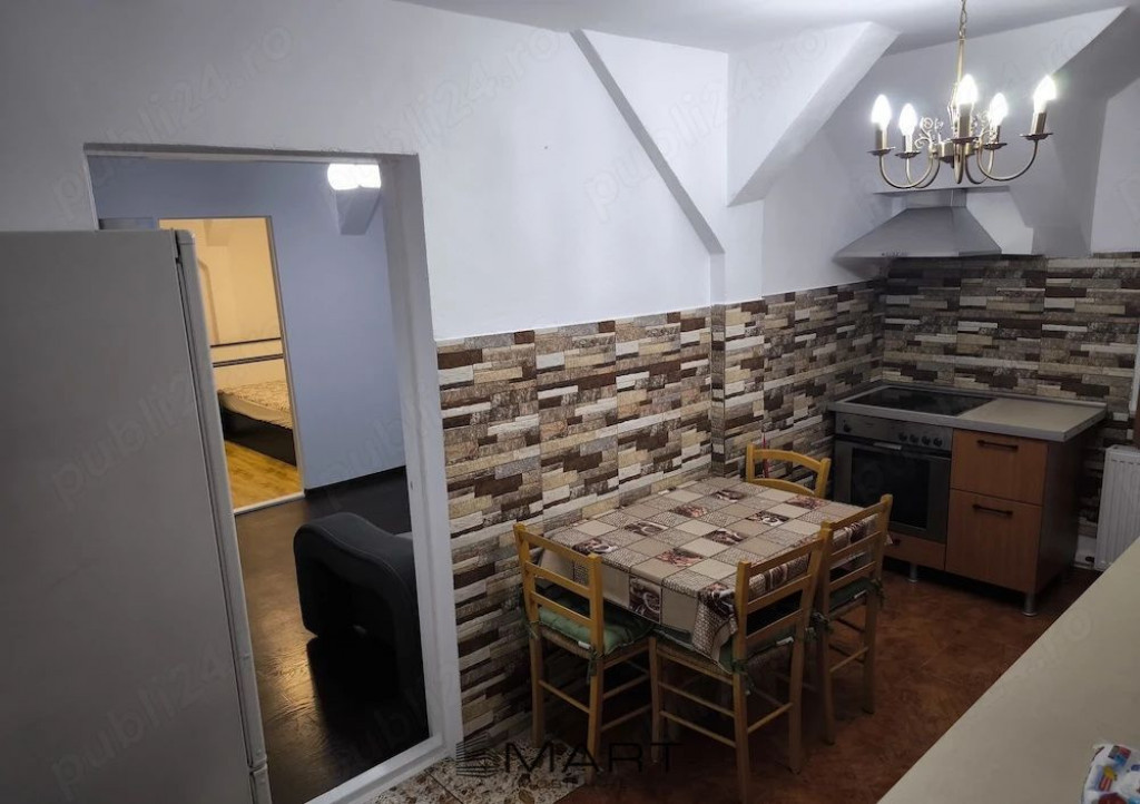 Apartament 3 camere zona Vasile Aron