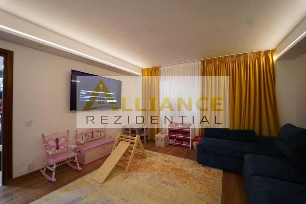 3 CAMERE, 77 MP Strada Zizin ,Zona Vitan-Mihai Bravu