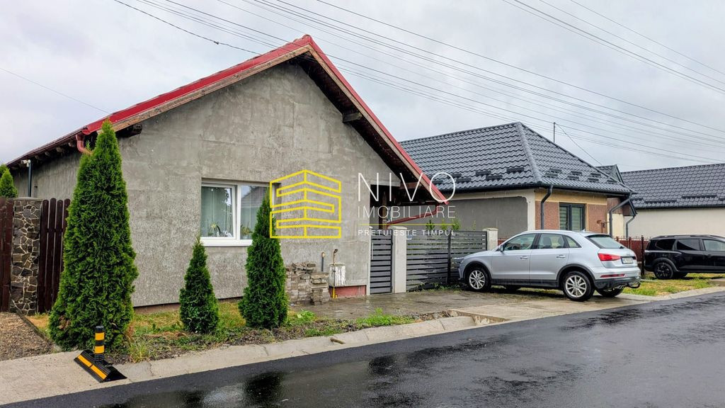 Casă singur în curte – Sântana de Mureș – Str. Pr...