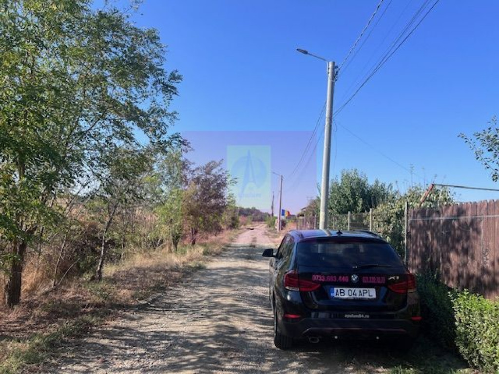 Teren Cornetu Strada Magnoliei- Pinului.