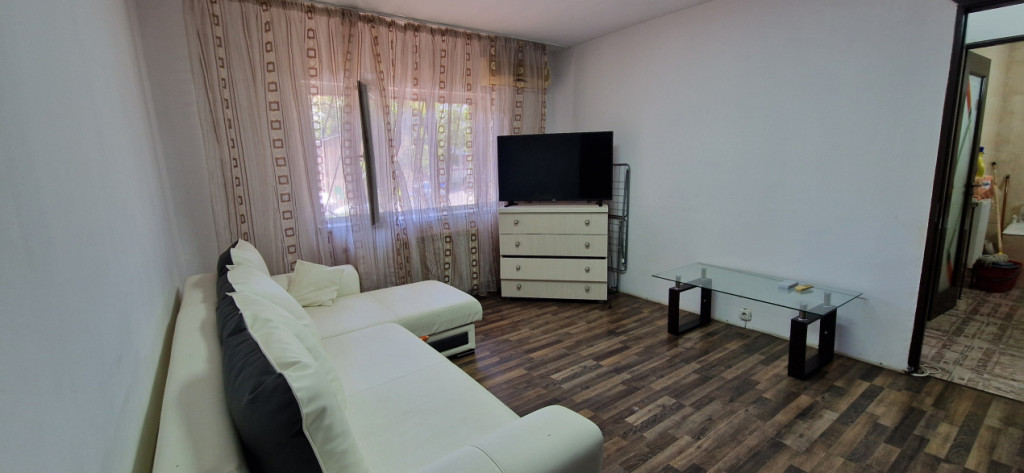 Apartament 2 camere, 43 mp, zona Craiovița