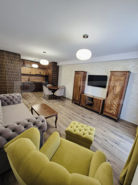 Apartament la curte, 3 camere, de închiriat, 70 mp, zona Ce