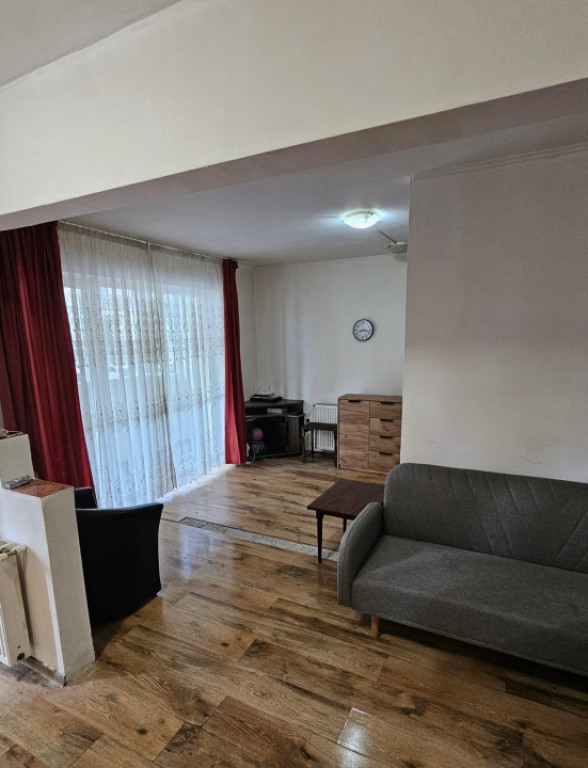 Apartament 2 camere in Floresti