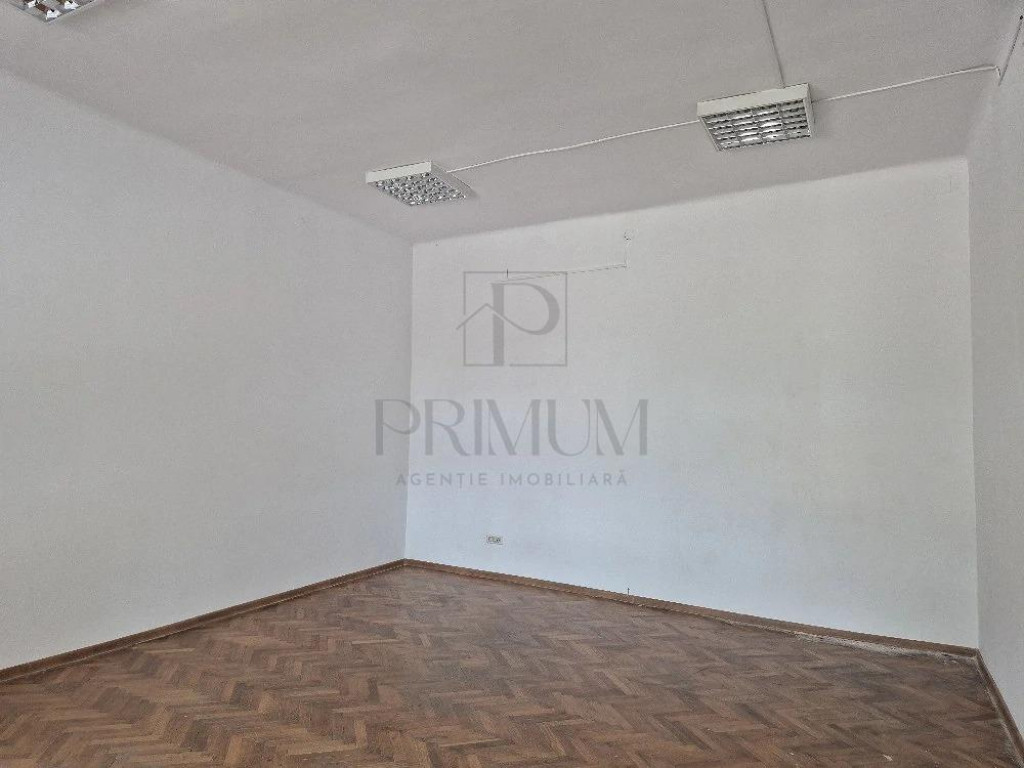 Spatiu comercial - zona excelenta - centrala proprie - aer c