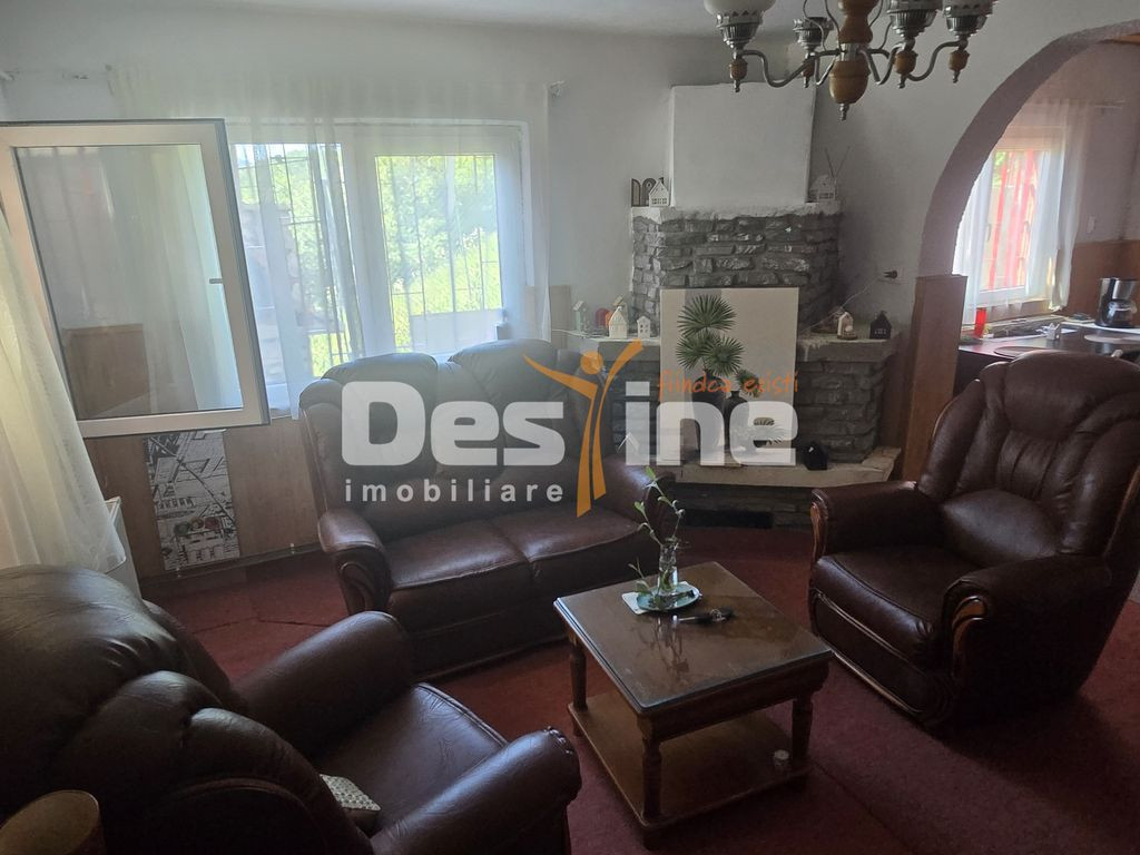 Casa de vanzare Valea Doftanei zona Rusu