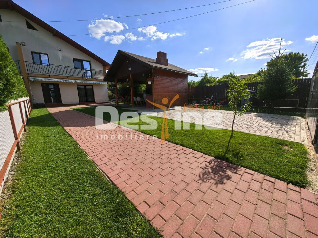 Duplex P+M cu 3 camere și curte, renovata complet