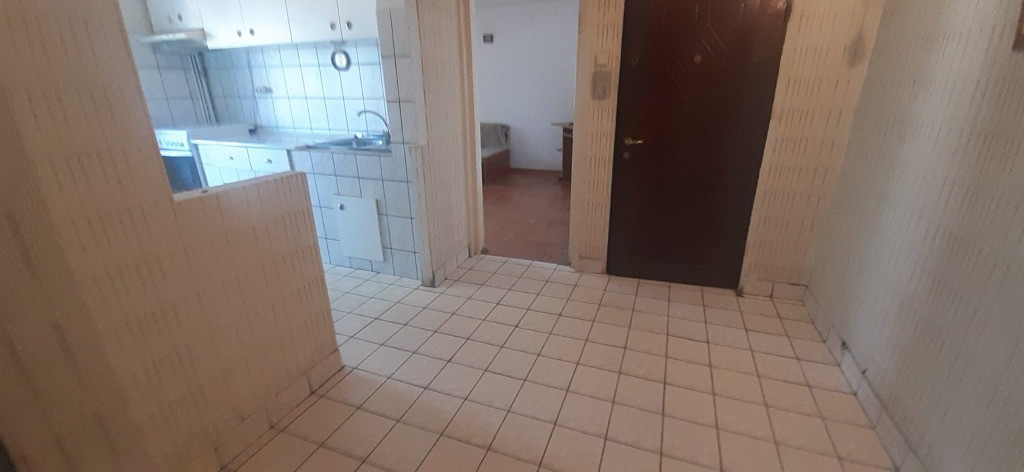 Republicii, zona buna, 2 camere, etaj 3
